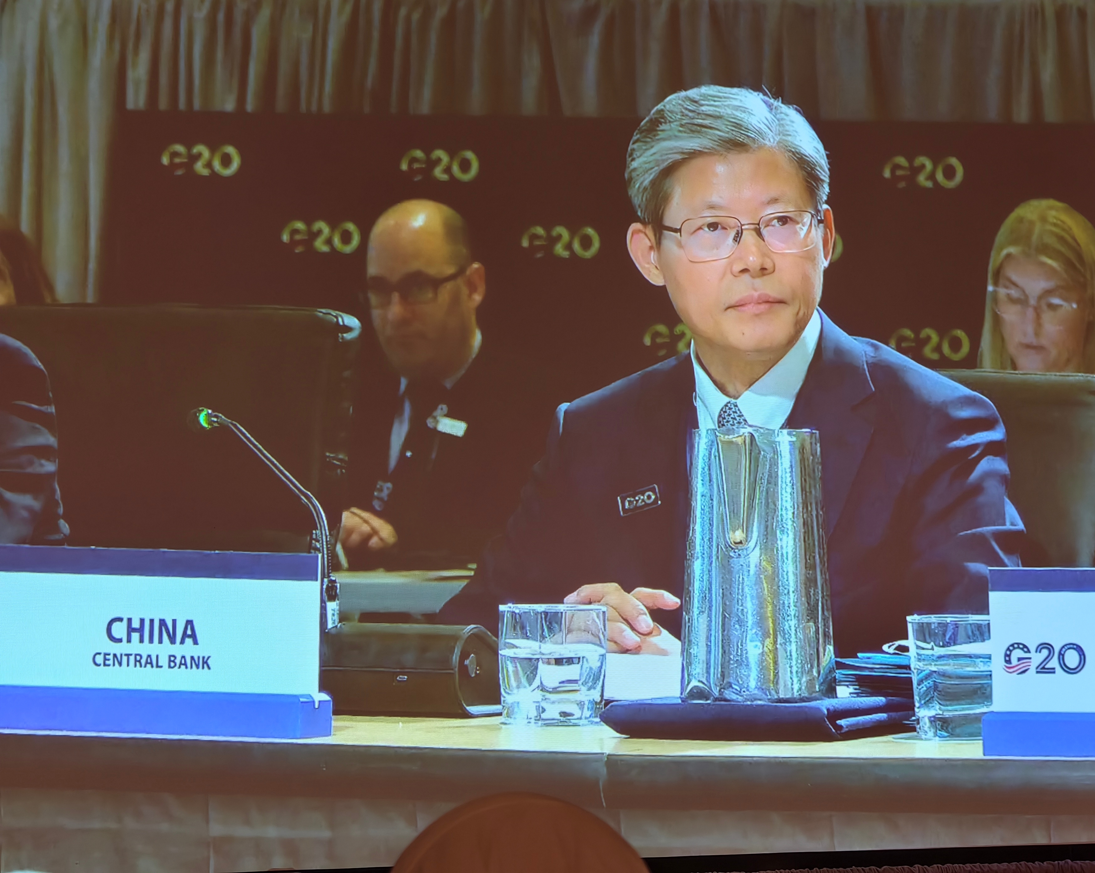 1766110343880761.jpg 2025121821063613812.jpg